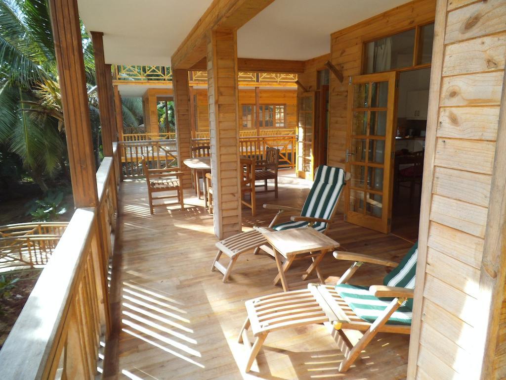 LÌlot Beach Chalets Glacis  Kamer foto